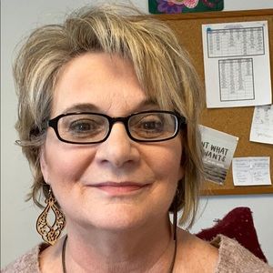 Meet your Posher, Marsha